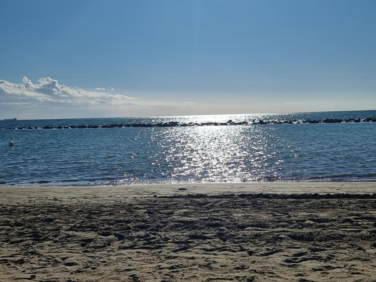 Fiumicino Beach - Sleep & Fly Focene Exteriör bild